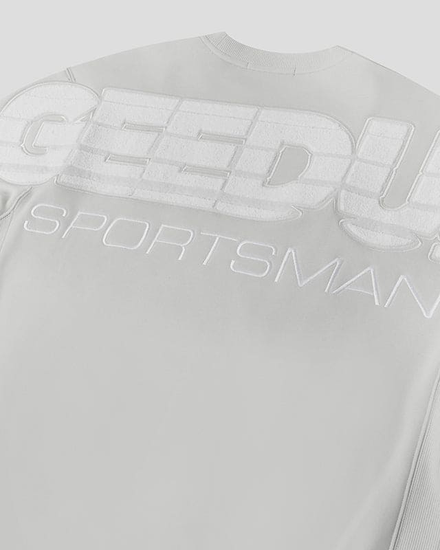Geedup Sportsman Crewneck Ice Grey/White